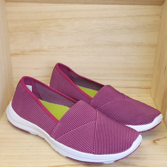 LL Bean Women's Back Cove Slip-Ons New - Picture 2 of 9